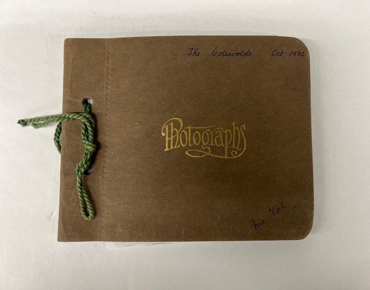 Acc1_box106_Cotswold_Cover