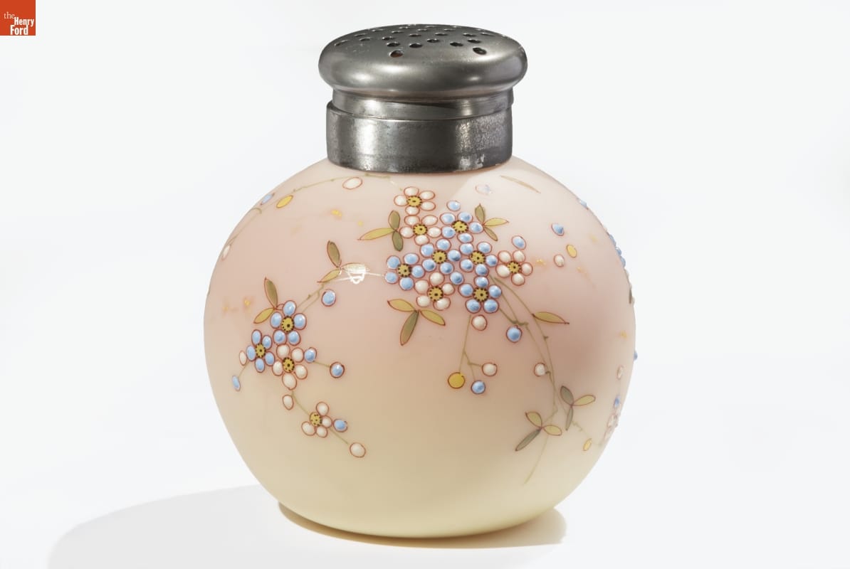 Round glass container with 