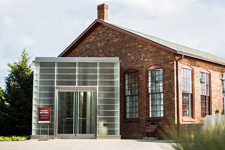 Davidson-Gerson Gallery of Glass